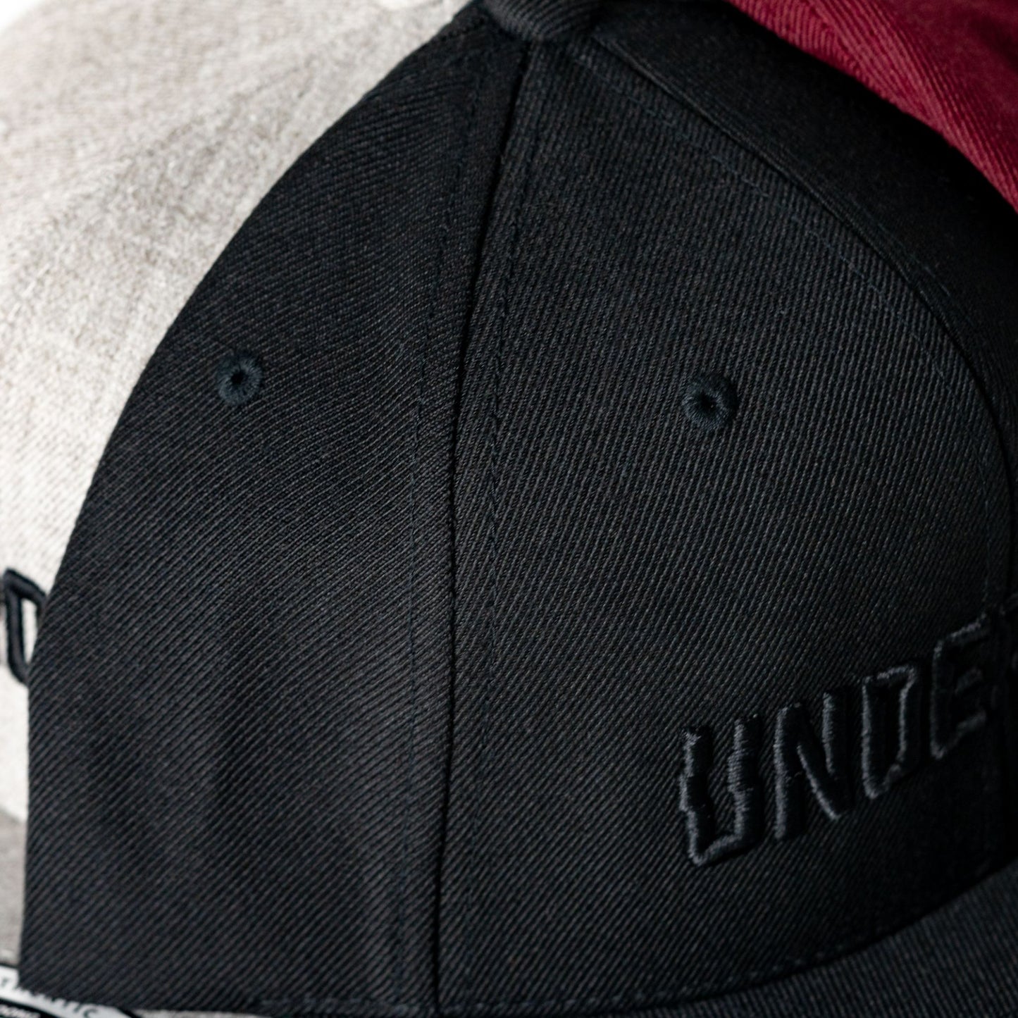 Black Flat Brim - Snapback