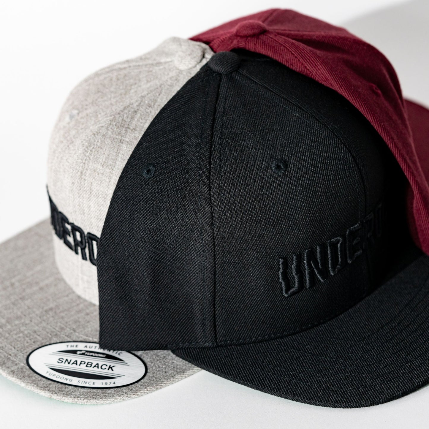 Black Flat Brim - Snapback